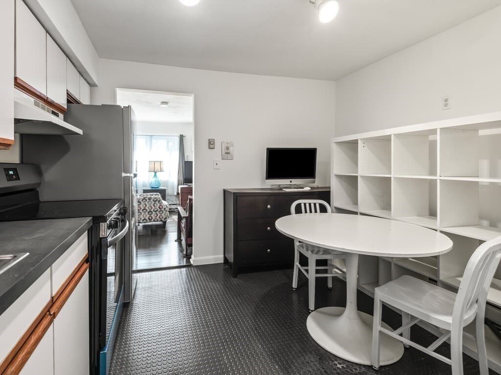 Condominium at 10 Roberts Street # 12, Somerville MA 02145, Somerville, photo 12 of 24
