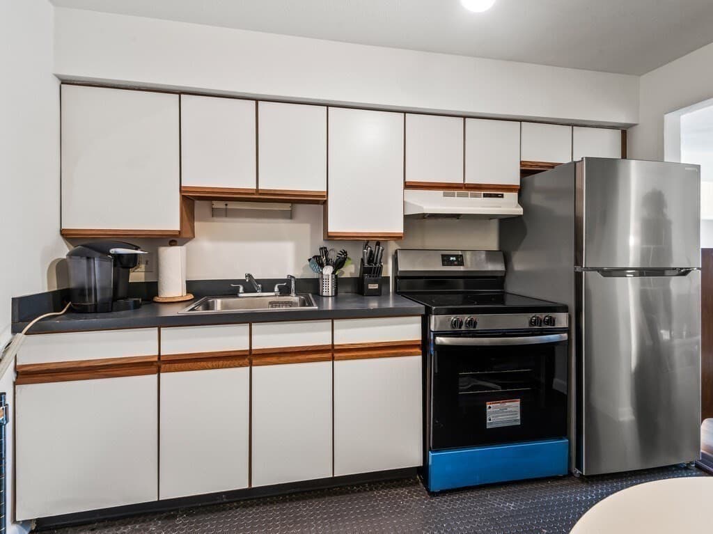 Condominium at 10 Roberts Street # 12, Somerville MA 02145, Somerville, photo 9 of 24