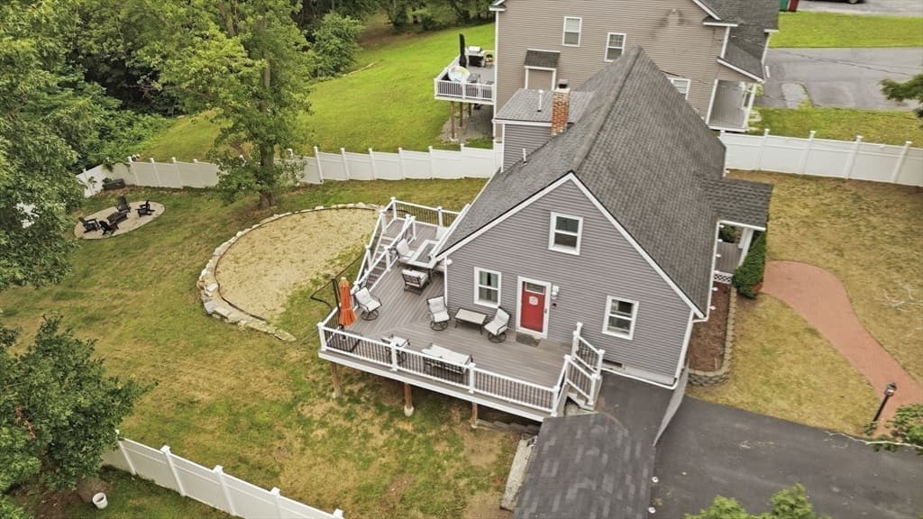 1582 Varnum Ave, Lowell MA 01854 photo 4