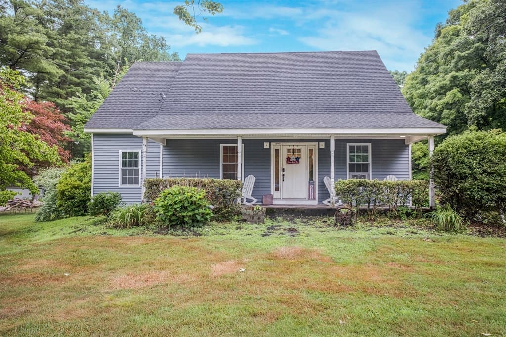 475 Somers, East Longmeadow MA 01028 photo 2