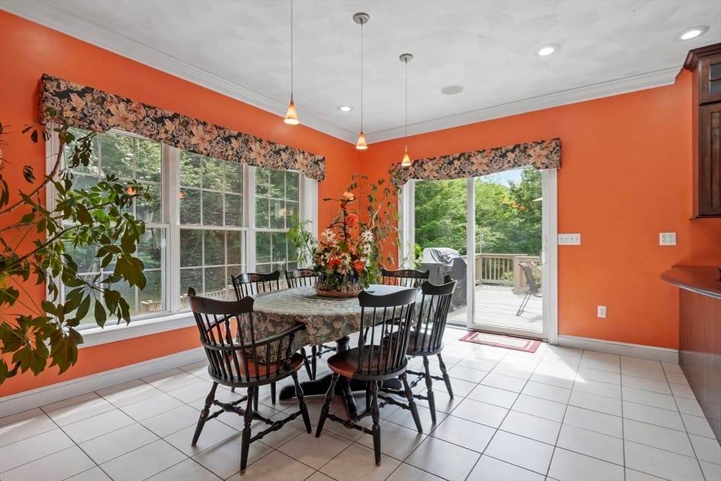 18 Lawrence St, Pepperell MA 01463 photo 7