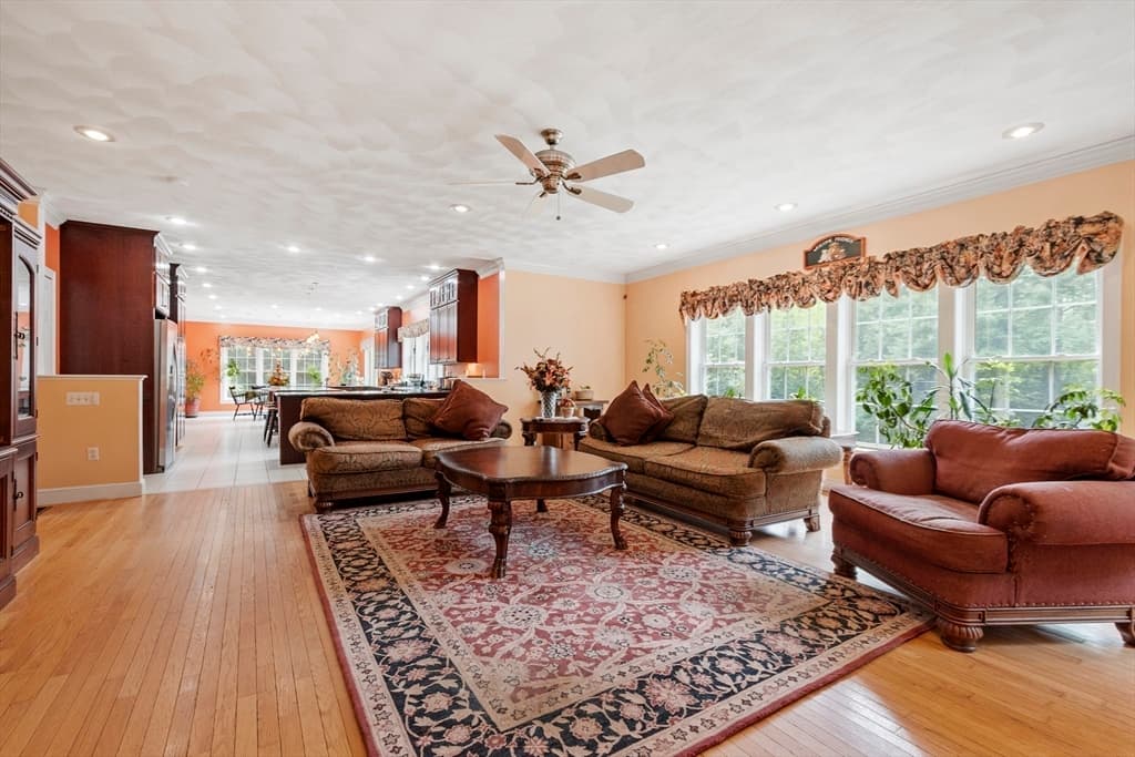 18 Lawrence St, Pepperell MA 01463 photo 14
