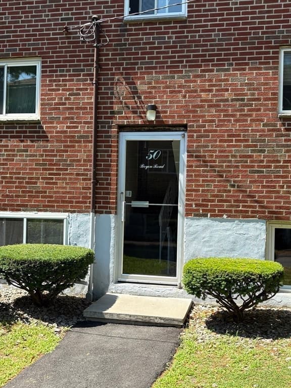 Condominium at 50 Bryon Road # 4, Boston MA 02467, Boston, photo 28 of 29