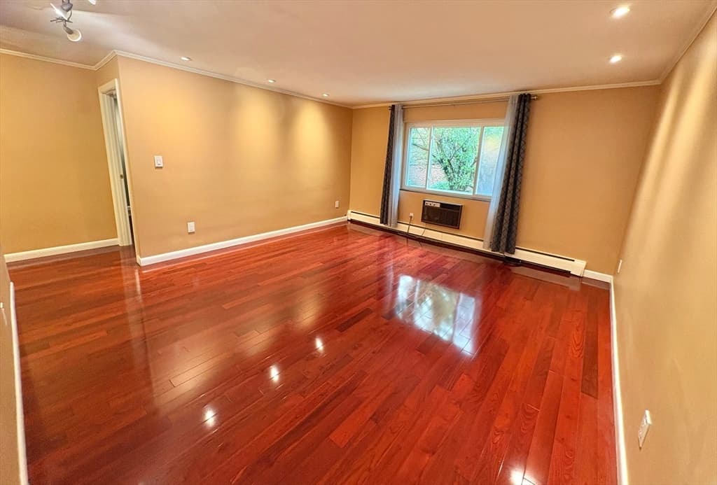 Condominium at 50 Bryon Road # 4, Boston MA 02467, Boston, photo 5 of 29