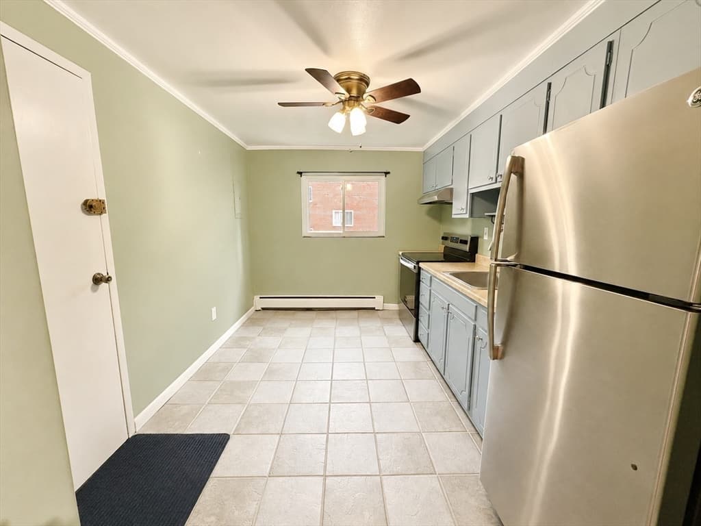 Condominium at 50 Bryon Road # 4, Boston MA 02467, Boston, photo 9 of 29