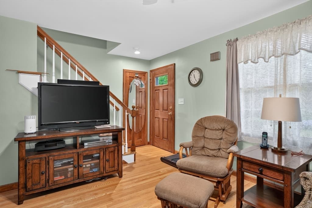 77 Ridge Road, Marlborough MA 01752 photo 6