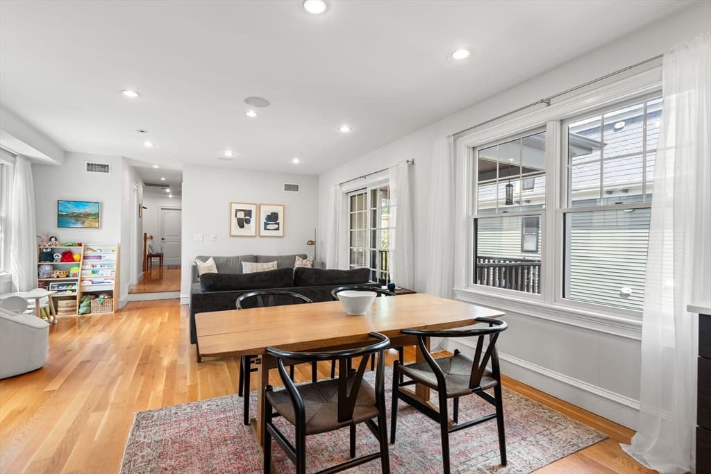 Condominium at 95 Green St # 2, Boston MA 02130, Boston, photo 13 of 40