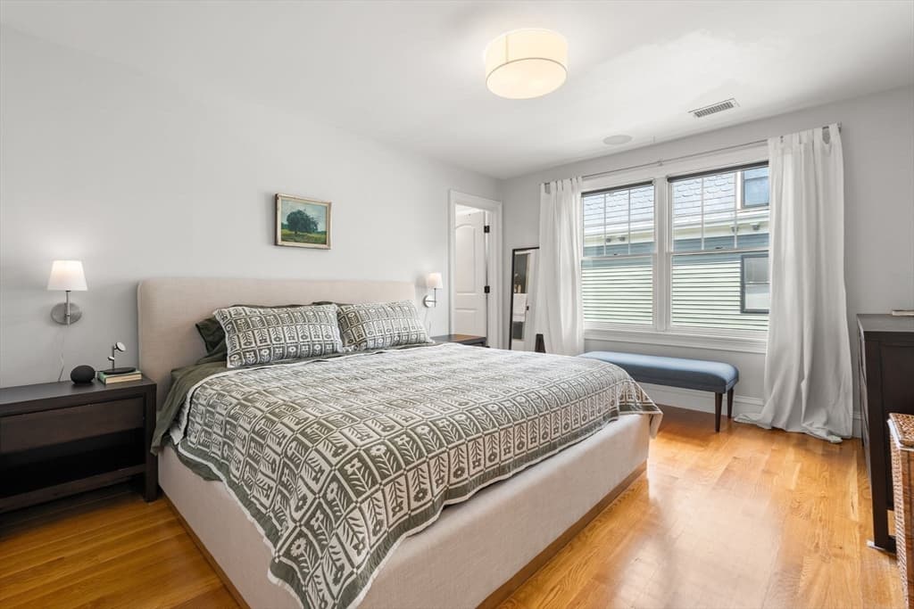 Condominium at 95 Green St # 2, Boston MA 02130, Boston, photo 17 of 40
