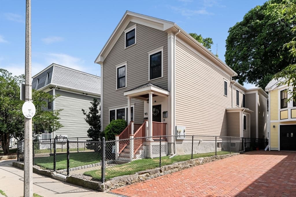 Condominium at 95 Green St # 2, Boston MA 02130, Boston, photo 3 of 40