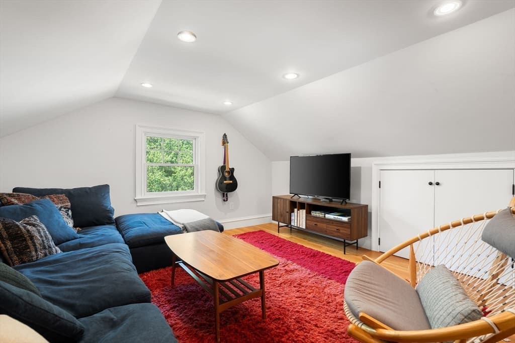 Condominium at 95 Green St # 2, Boston MA 02130, Boston, photo 30 of 40
