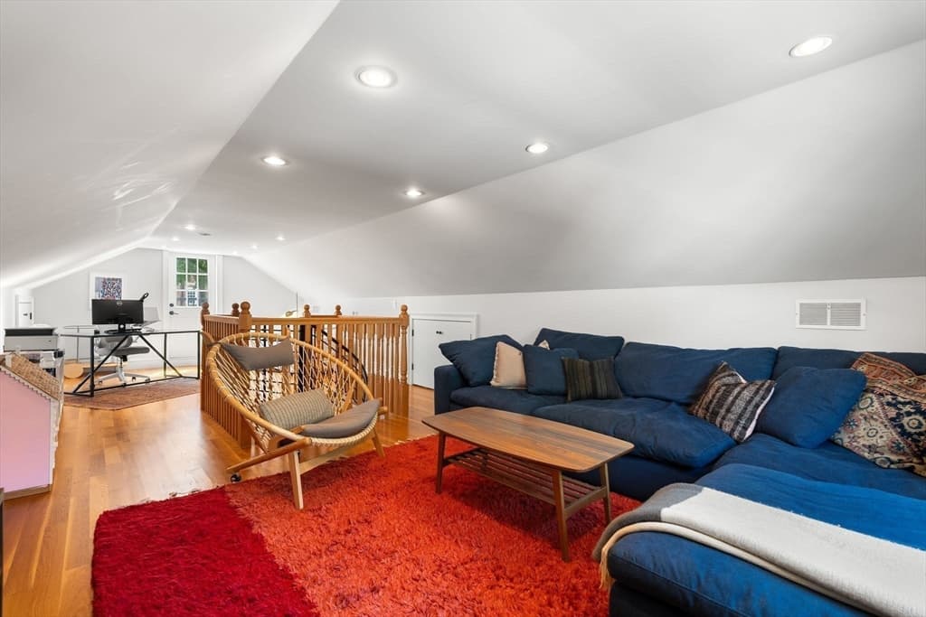 Condominium at 95 Green St # 2, Boston MA 02130, Boston, photo 31 of 40