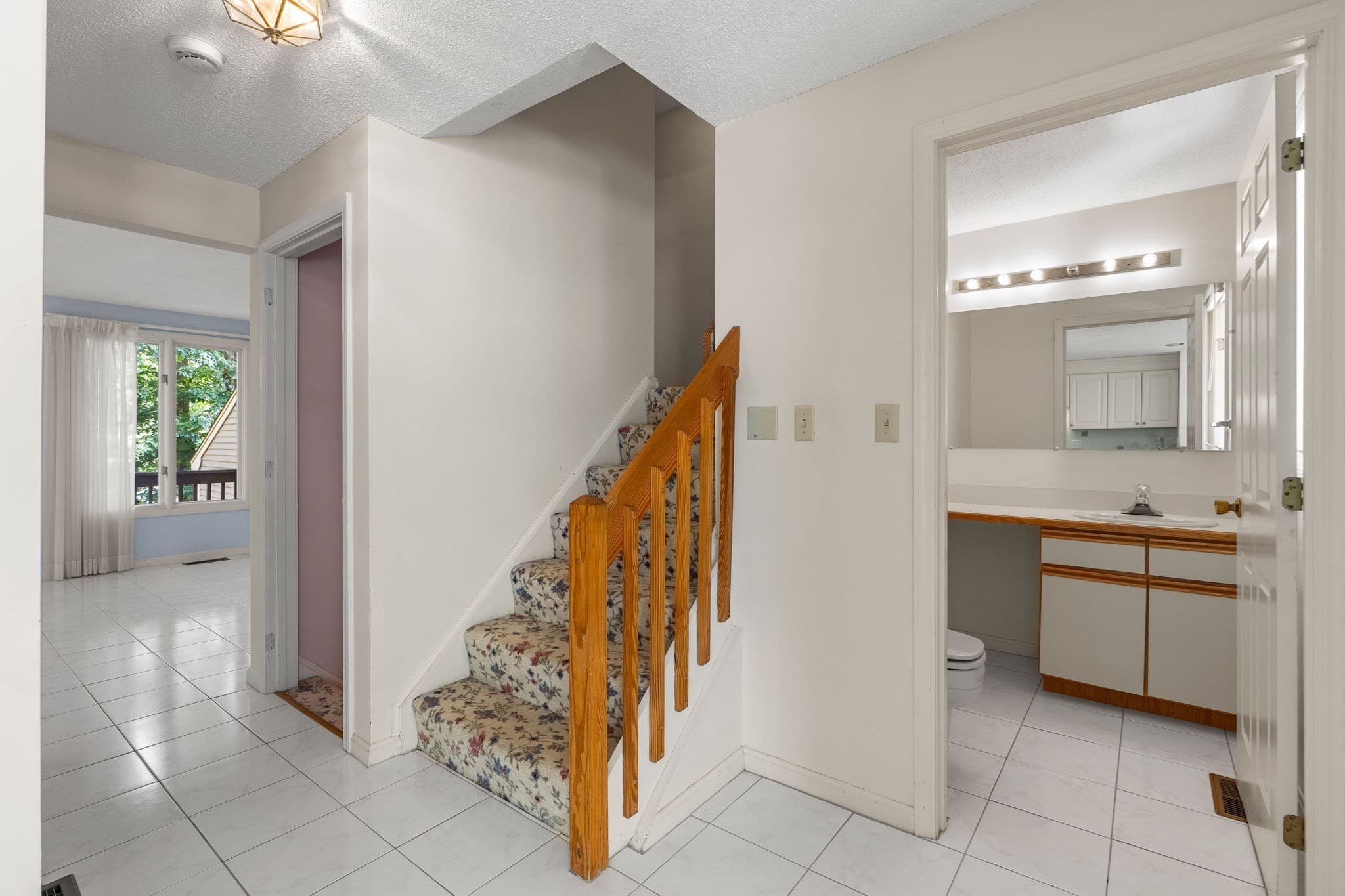 Condominium at 213 Brickett Hill Circle # 213, Haverhill MA 01830, Haverhill, photo 6 of 42
