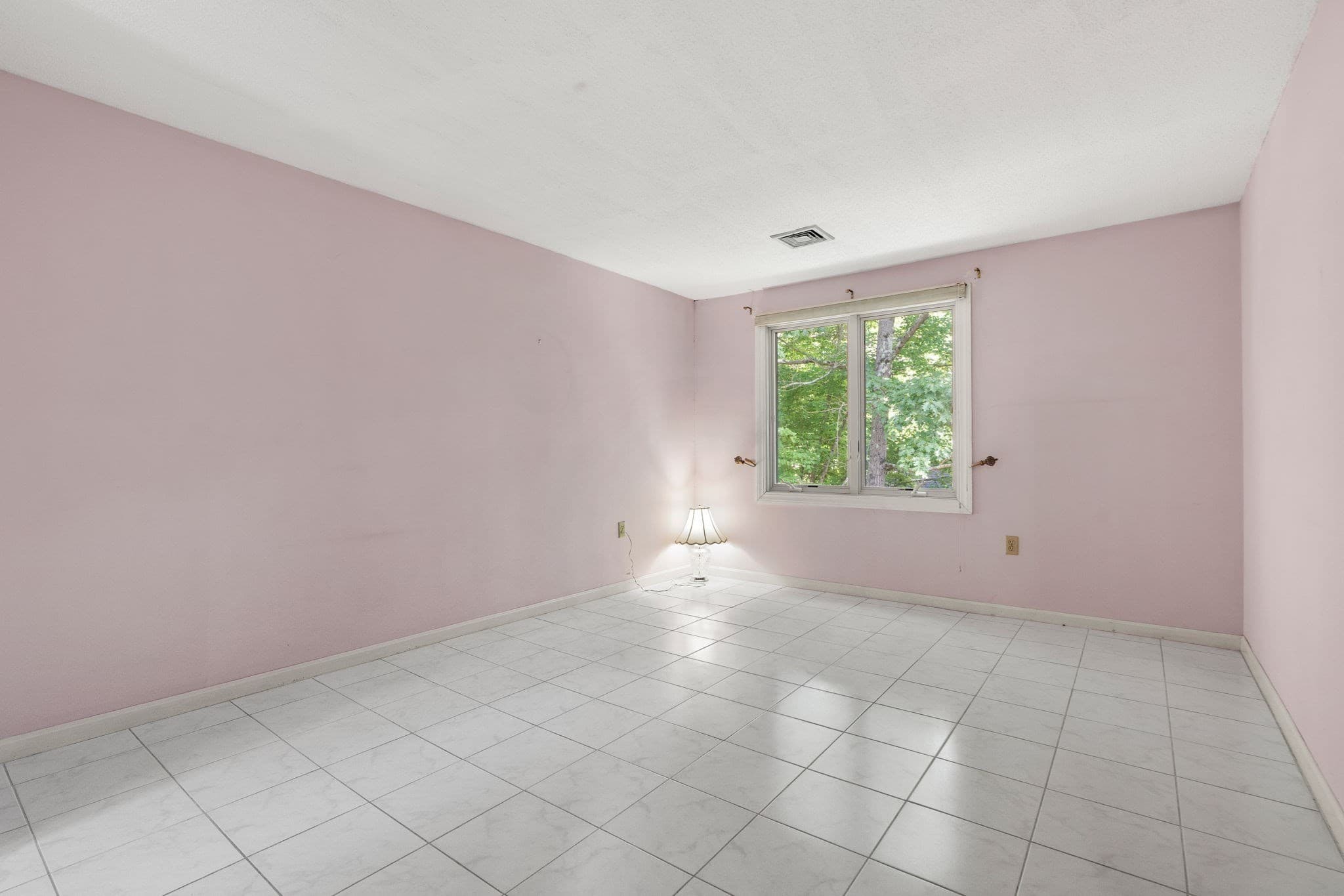 Condominium at 213 Brickett Hill Circle # 213, Haverhill MA 01830, Haverhill, photo 13 of 42