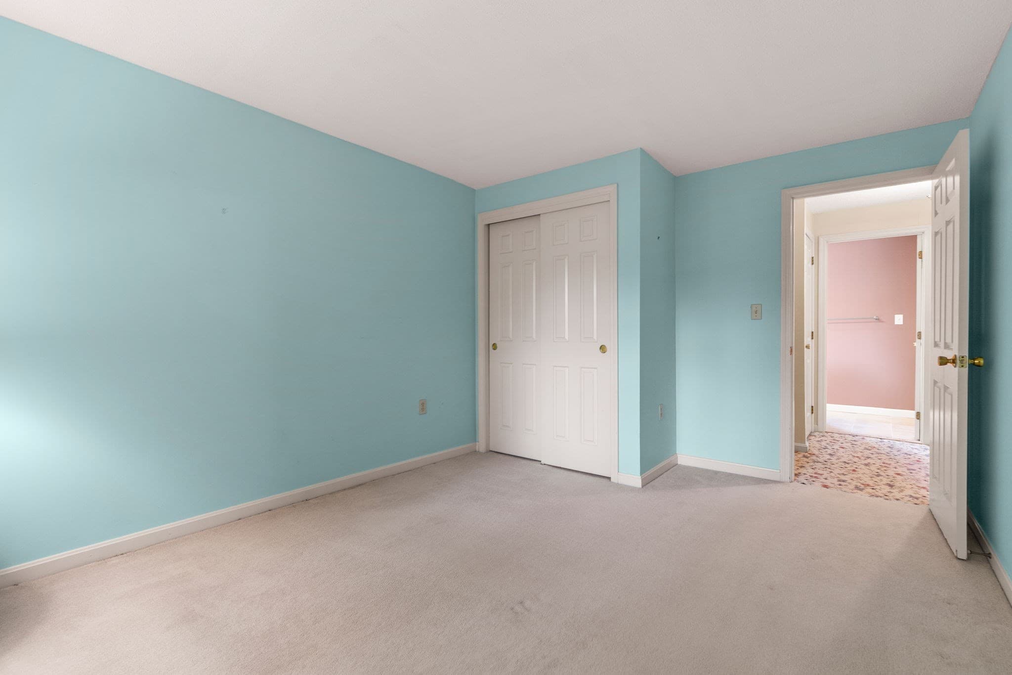 Condominium at 213 Brickett Hill Circle # 213, Haverhill MA 01830, Haverhill, photo 12 of 42