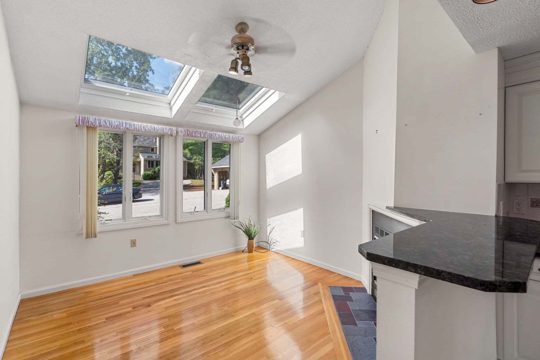 Condominium at 213 Brickett Hill Circle # 213, Haverhill MA 01830, Haverhill, photo 33 of 42