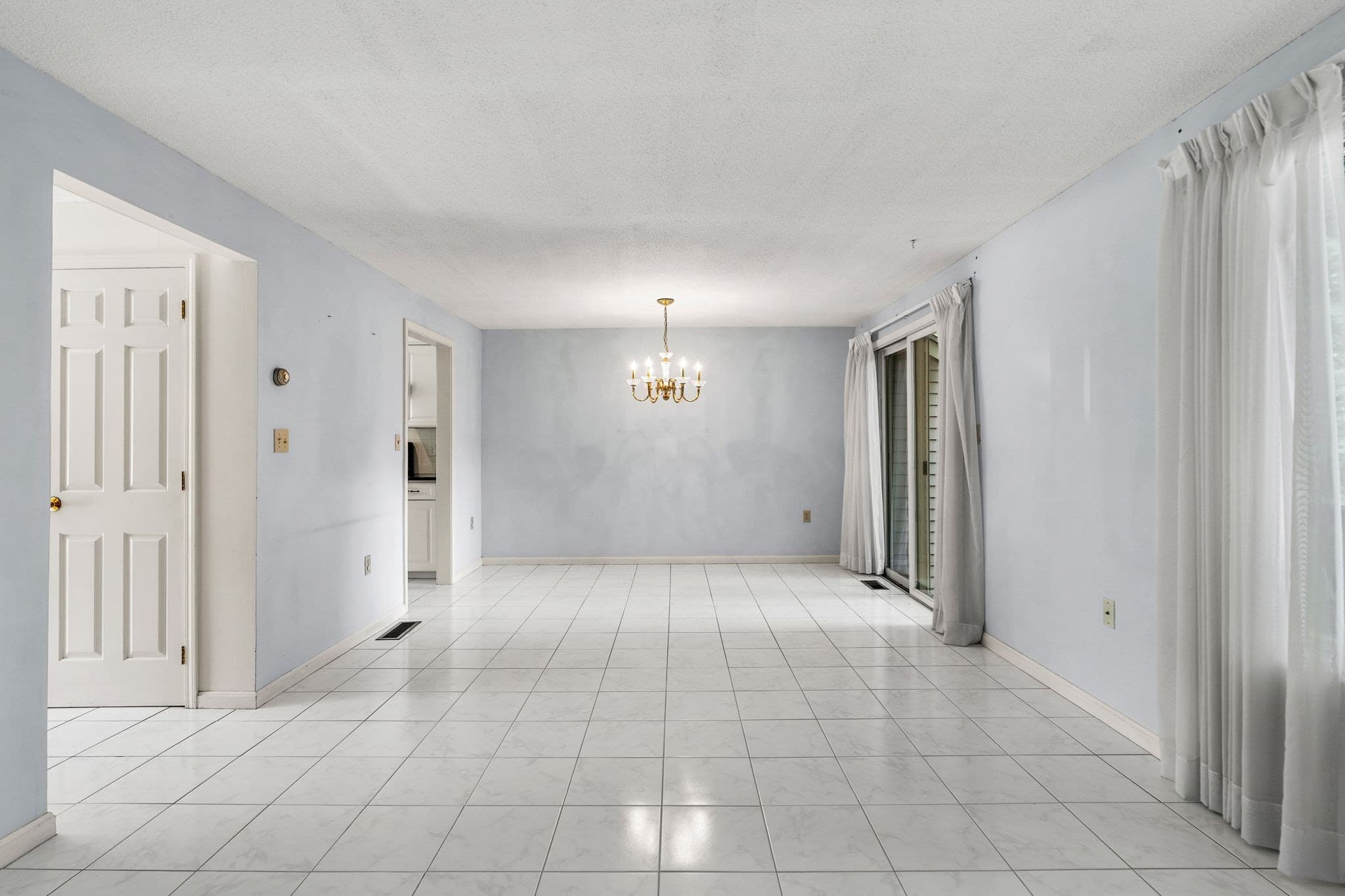 Condominium at 213 Brickett Hill Circle # 213, Haverhill MA 01830, Haverhill, photo 41 of 42