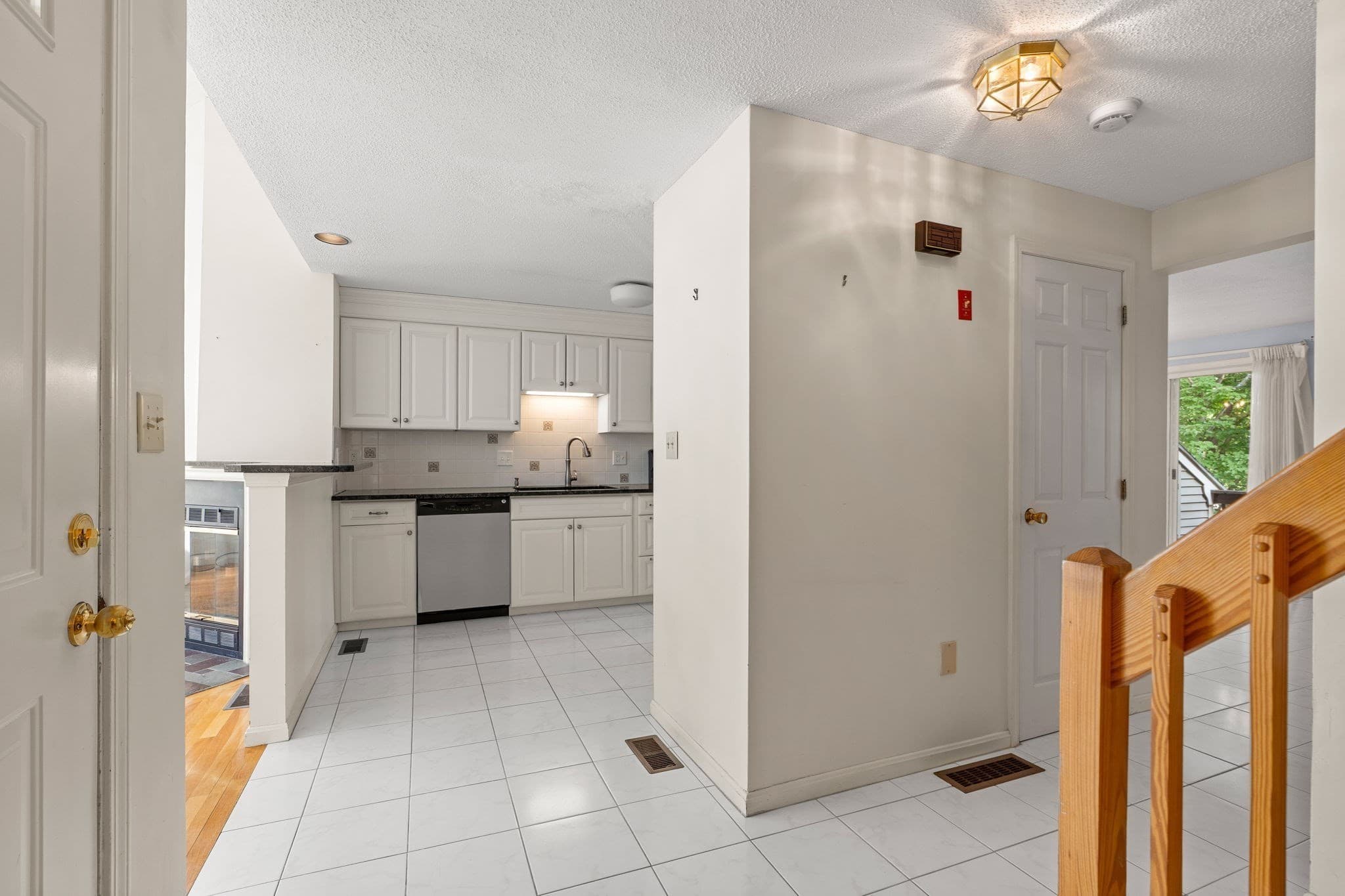 Condominium at 213 Brickett Hill Circle # 213, Haverhill MA 01830, Haverhill, photo 8 of 42