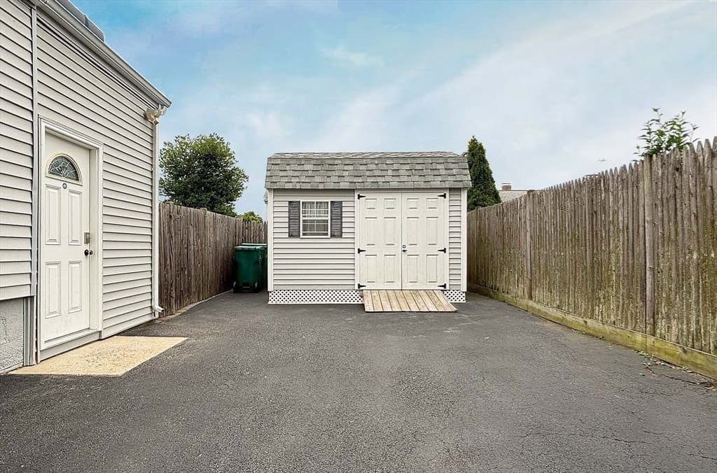 44 Harmon St, Lynn MA 01905 photo 22