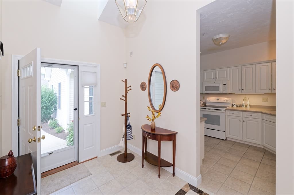 79 Orchard Meadows Drive # 79, Shrewsbury MA 01545 photo 4