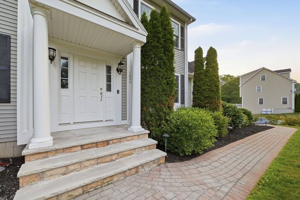 1055 Salem Street, North Andover MA 01845 photo 3