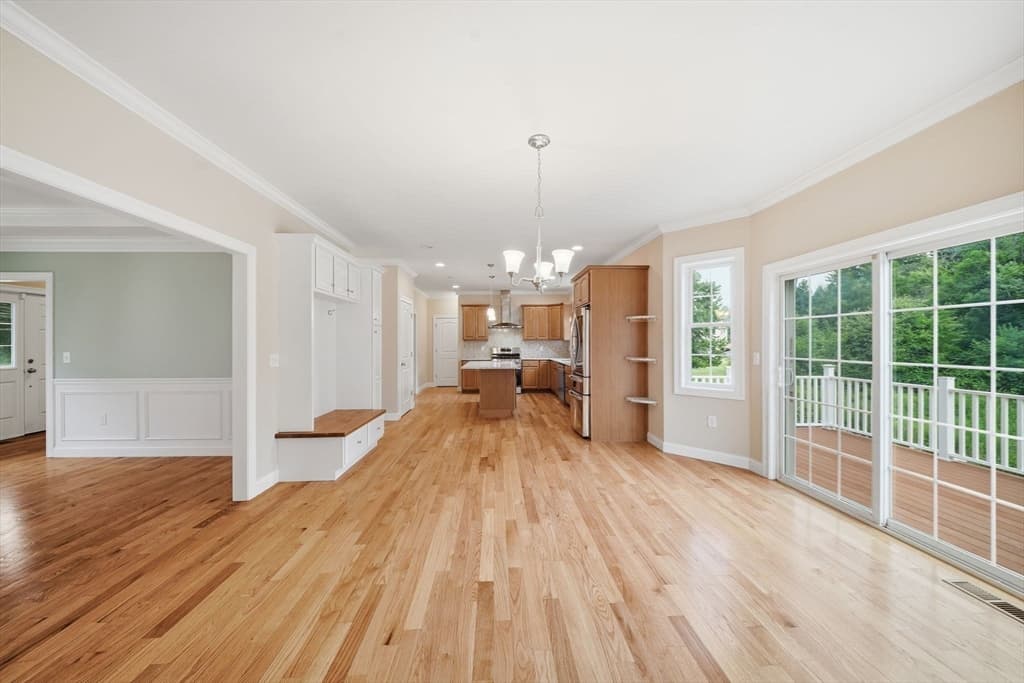1055 Salem Street, North Andover MA 01845 photo 10