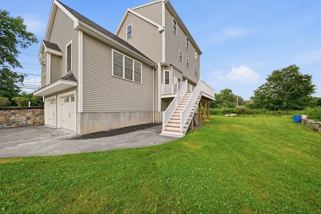 1055 Salem Street, North Andover MA 01845 photo 4