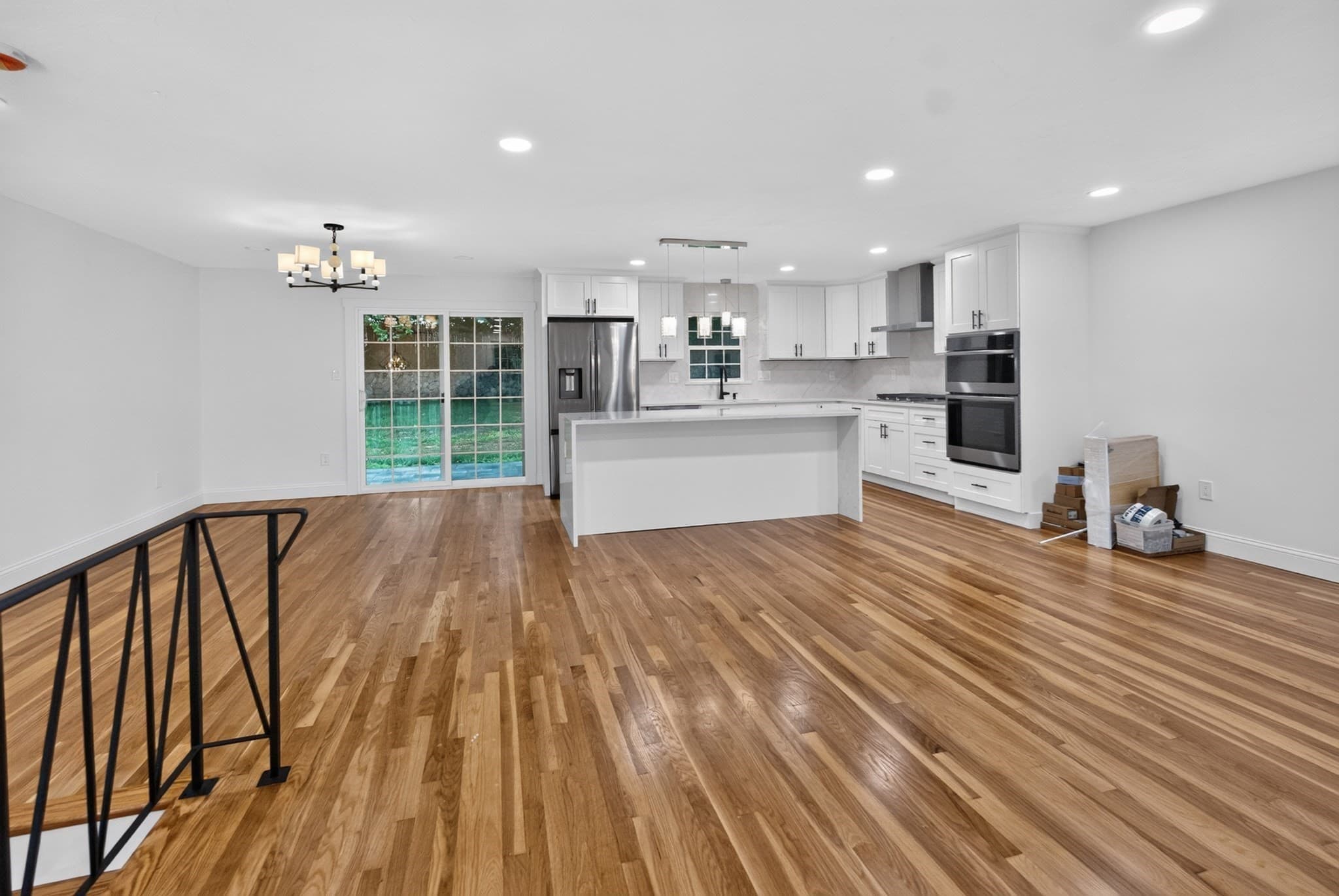 Single Family Residence at 601 Winter St, Framingham MA 01702, photo 6 of 42
