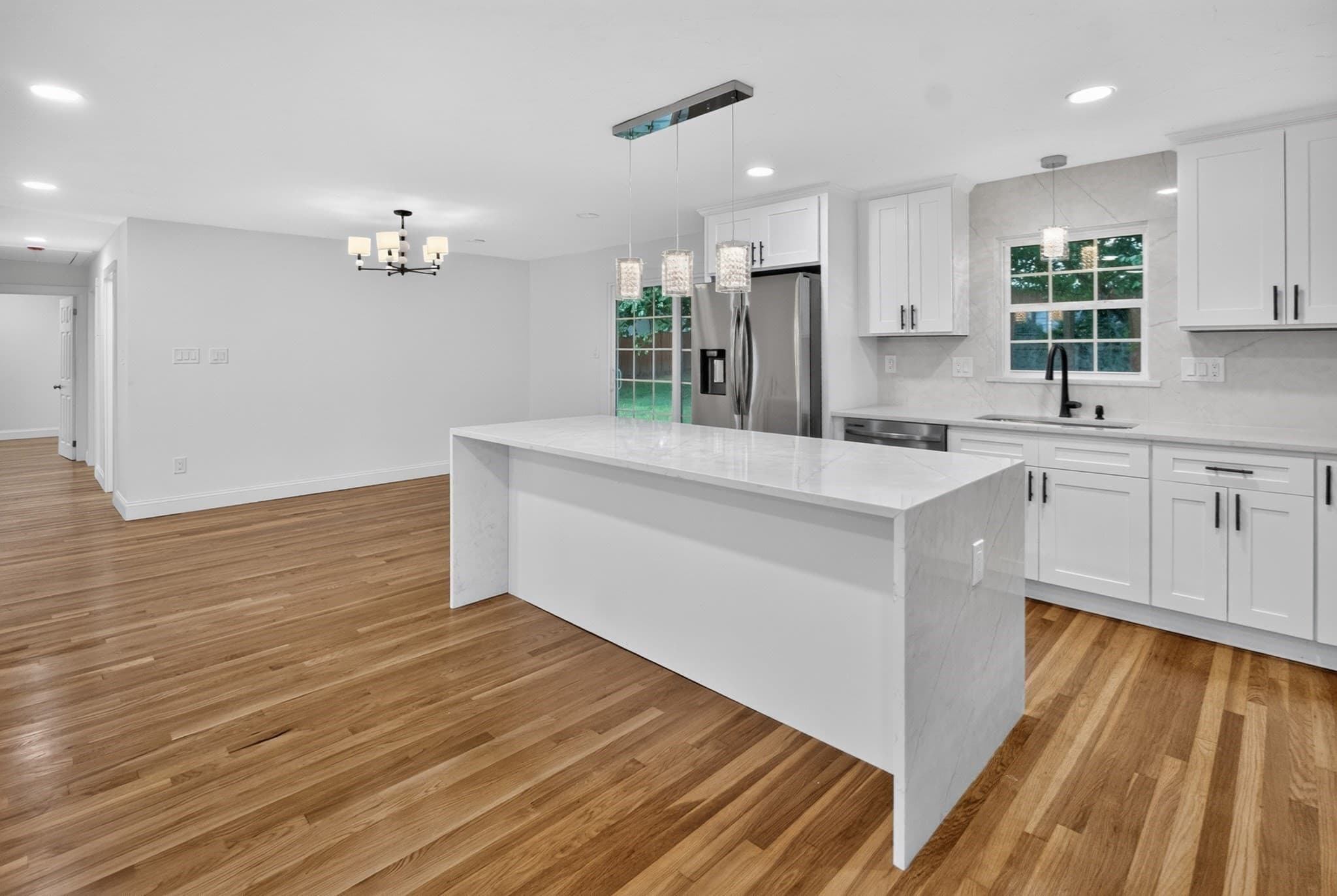 Single Family Residence at 601 Winter St, Framingham MA 01702, photo 10 of 42