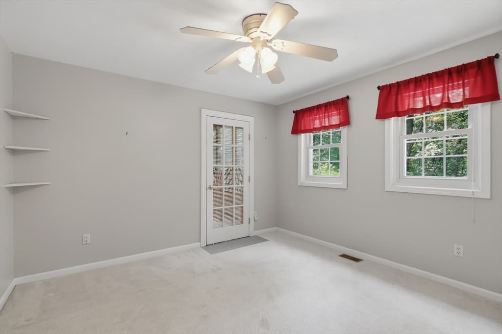 73 West Street, Pepperell MA 01463 photo 28