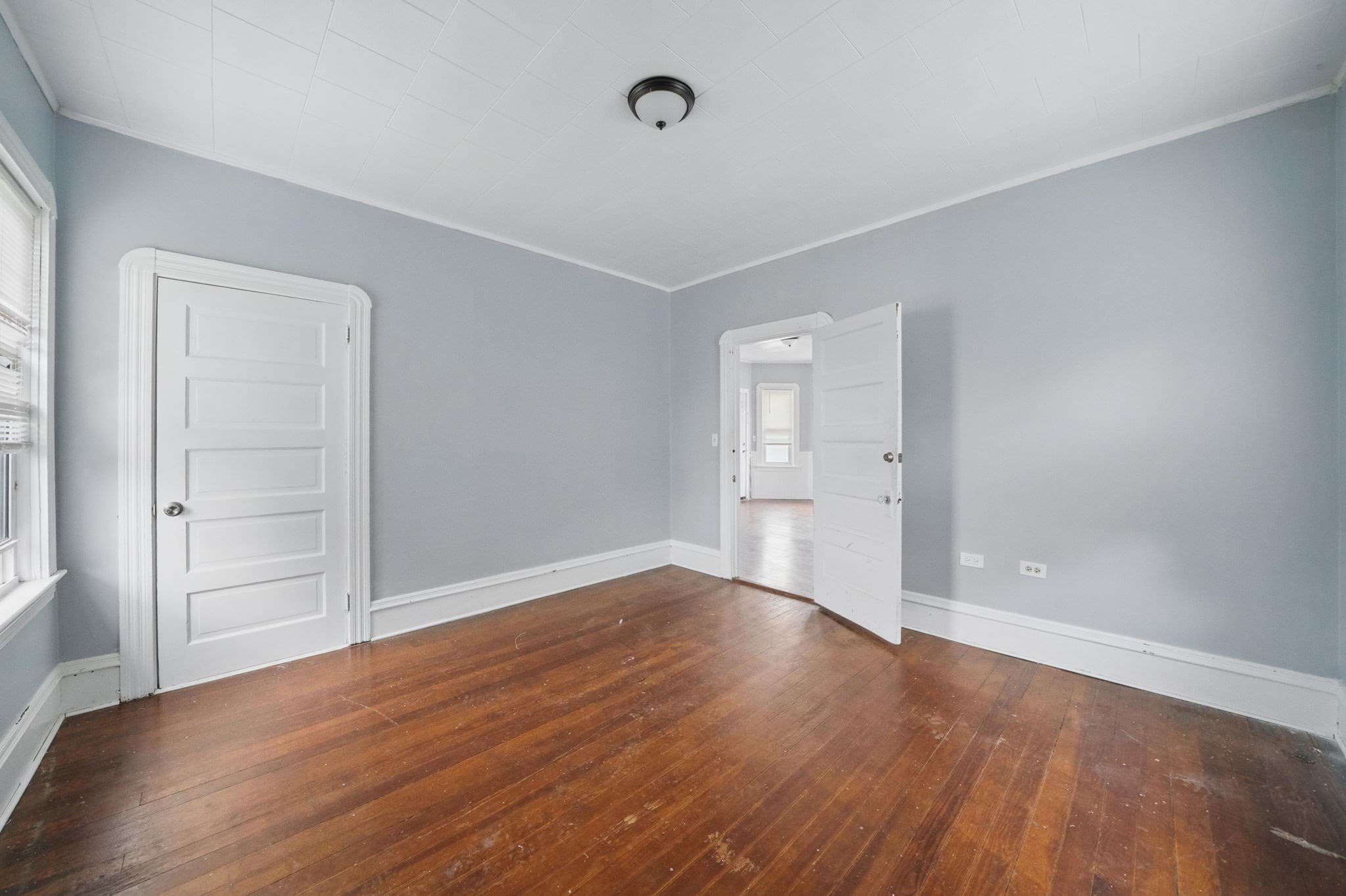 3 Family at 646 Birch St, Fall River MA 02724, photo 11 of 23