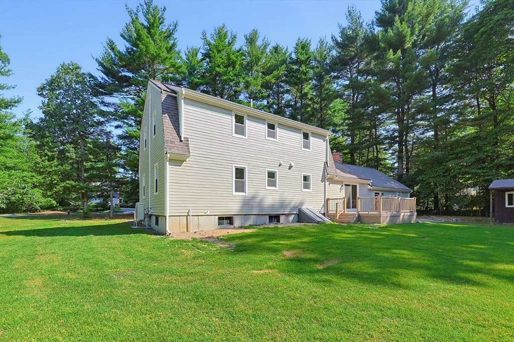Single Family Residence at 8 Cook Rd, Foxboro MA 02035, Foxboro, photo 34 of 36