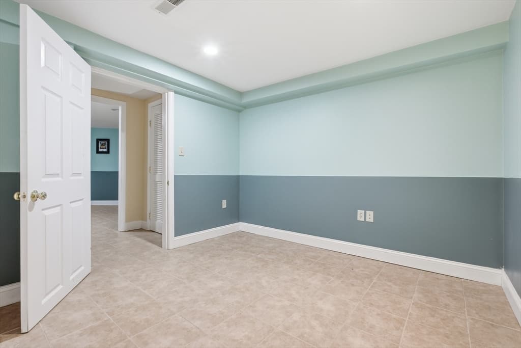 567 Talbot Ave # 20, Boston MA 02124 photo 17