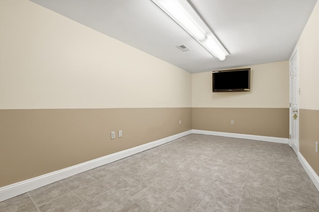 567 Talbot Ave # 20, Boston MA 02124 photo 16