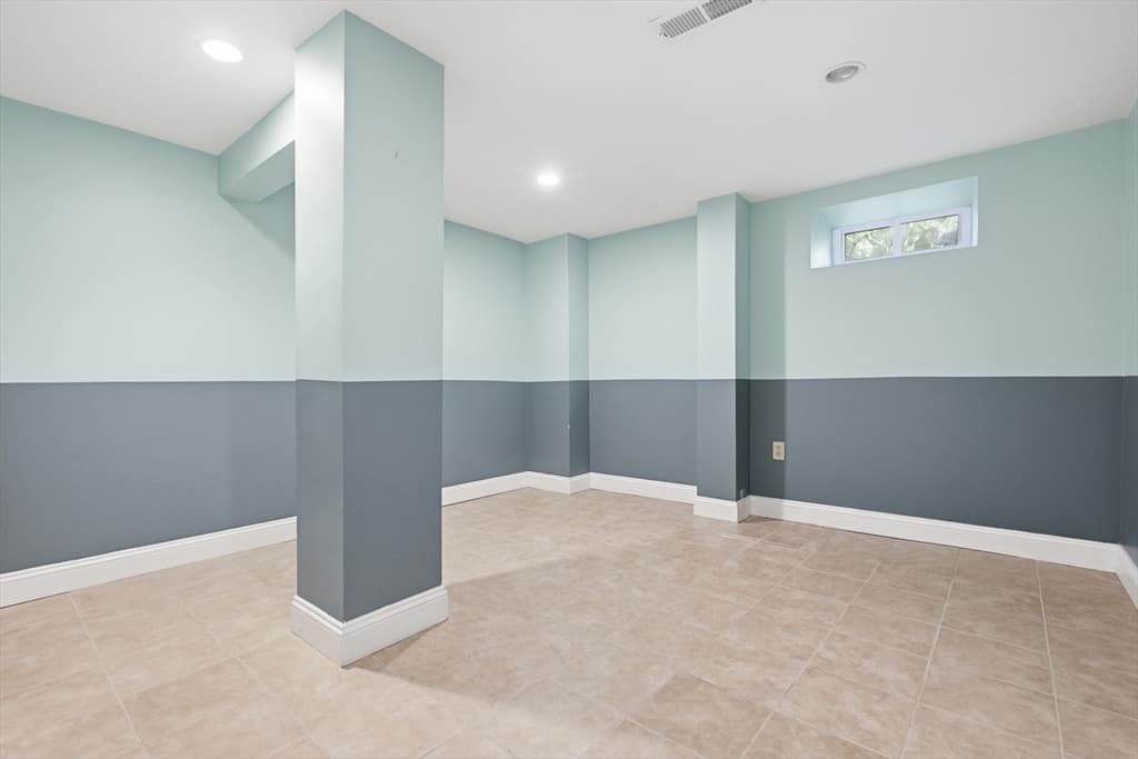 567 Talbot Ave # 20, Boston MA 02124 photo 21
