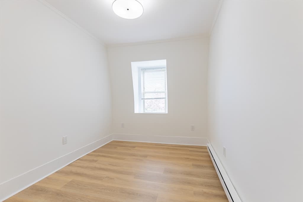 3 Family at 595 East 5th Street, Boston MA 02127, Boston, photo 23 of 26