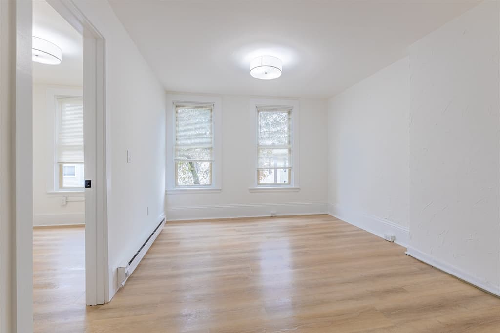 3 Family at 595 East 5th Street, Boston MA 02127, Boston, photo 14 of 26