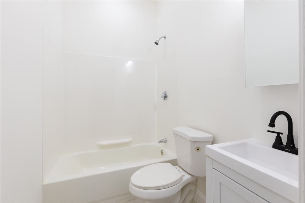 3 Family at 595 East 5th Street, Boston MA 02127, Boston, photo 8 of 26