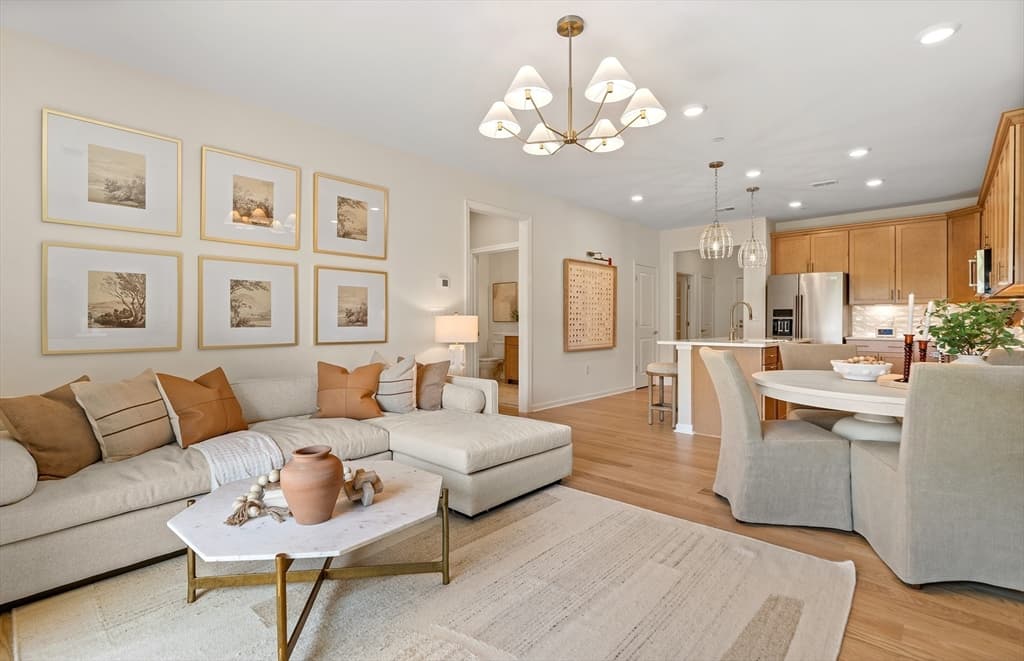 399 Neponset # 204, Canton MA 02021 photo 2