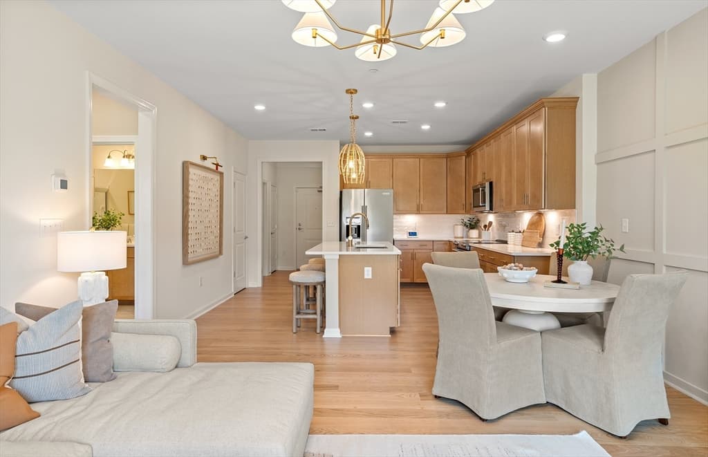 399 Neponset # 204, Canton MA 02021 photo 7