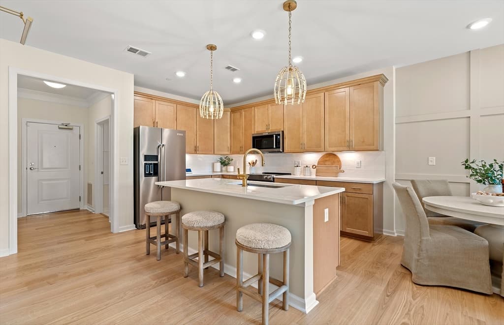 399 Neponset # 204, Canton MA 02021 photo 5