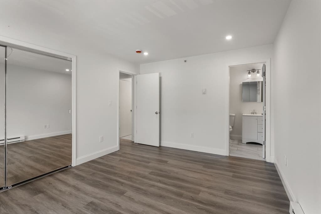 800 Bearses Way, Barnstable MA 02601 photo 13