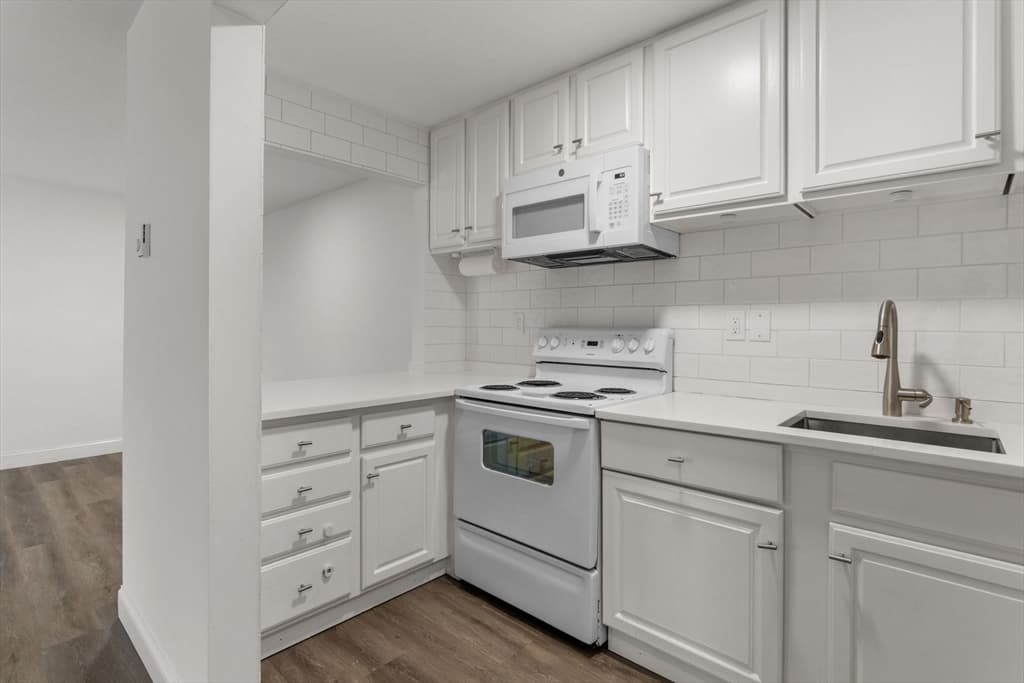 800 Bearses Way, Barnstable MA 02601 photo 7