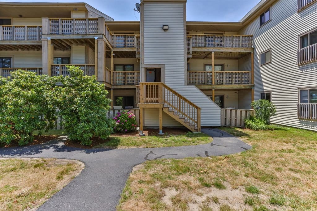 800 Bearses Way, Barnstable MA 02601