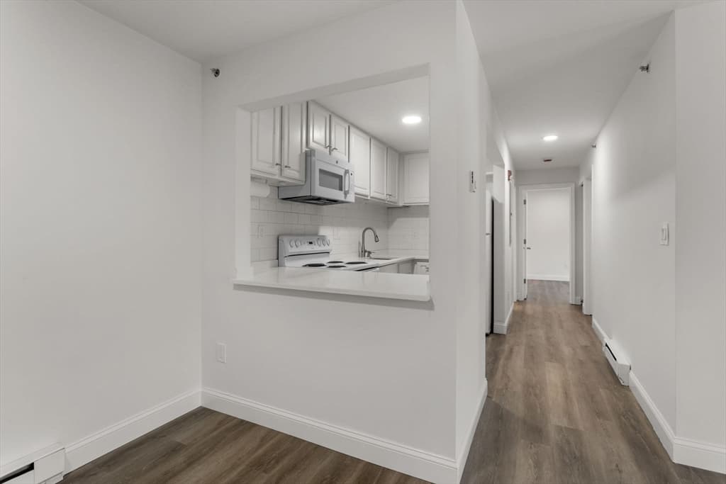800 Bearses Way, Barnstable MA 02601 photo 5