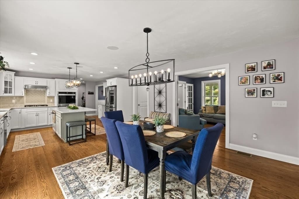 8 Paddock Cir, Middleboro MA 02346 photo 23