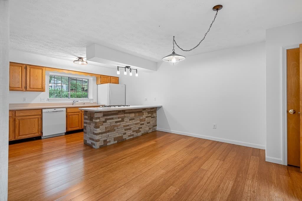 54 Voyagers Ln # 54, Ashland MA 01721 photo 21