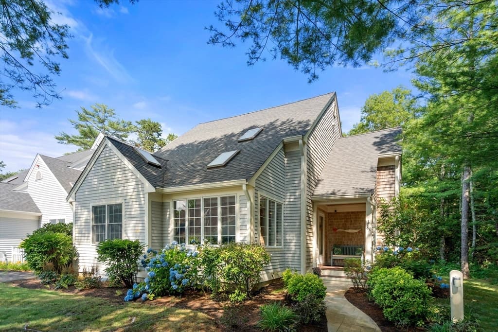 80 Gold Leaf Ln # 80, Mashpee MA 02649