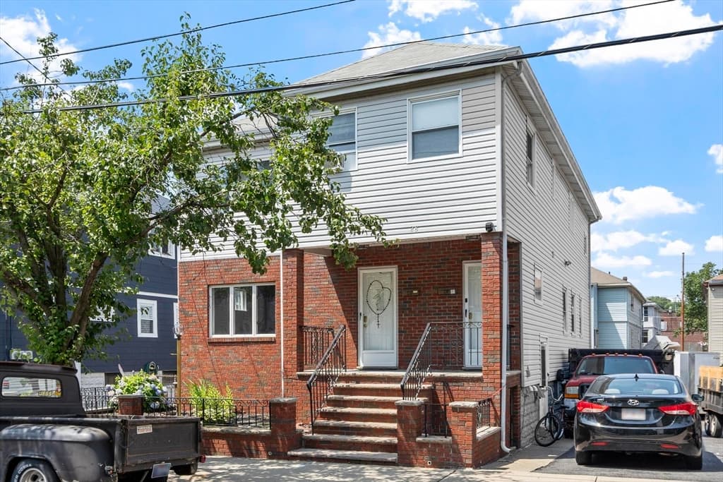 26 Shirley St, Everett MA 02149 photo 2