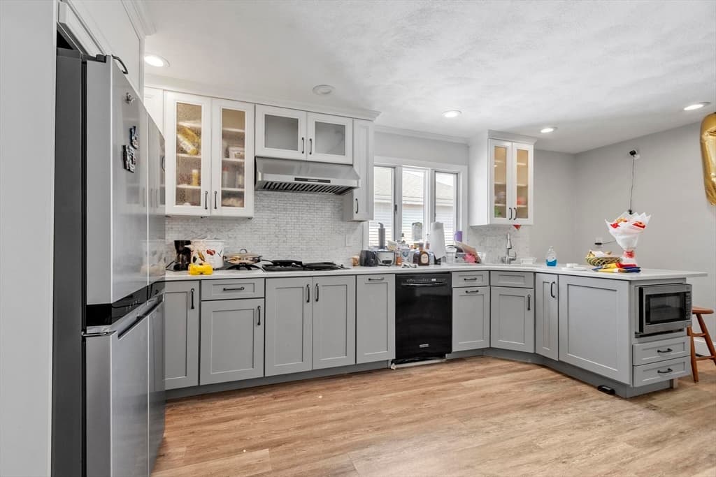 26 Shirley St, Everett MA 02149 photo 4