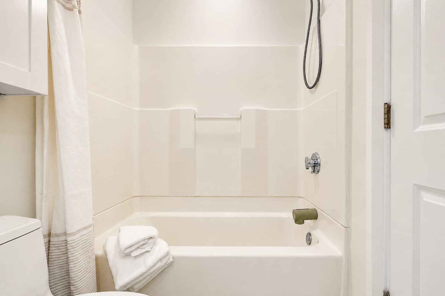 Condominium at 411 Norfolk Street # A, Somerville MA 02143, photo 15 of 20